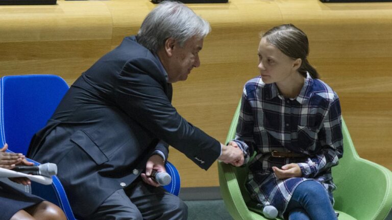 Cúpula da Juventude pelo Clima da ONU: jovens pedem fim dos combustíveis fósseis