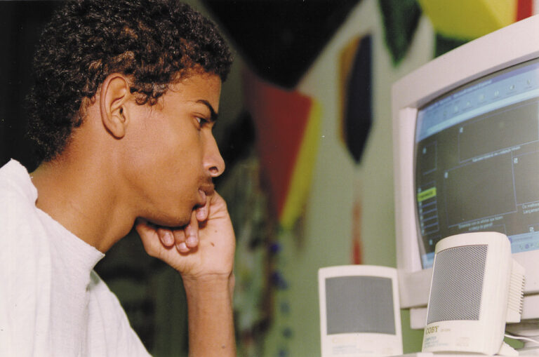 Acesso à educação em tempos de pandemia