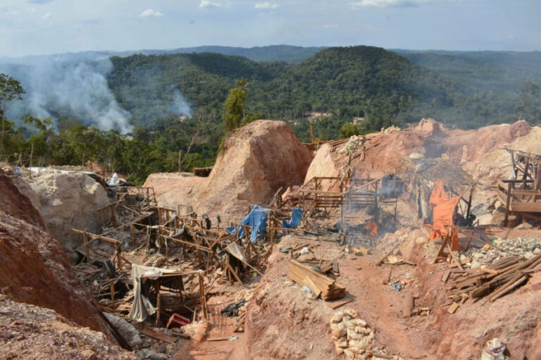 Em plena pandemia, extração de ouro aumenta na Amazônia