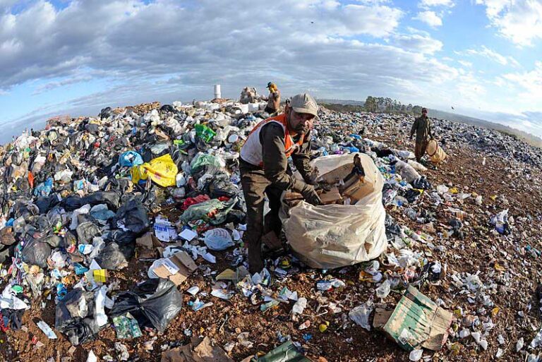 Projeto proíbe incineração de resíduos sólidos