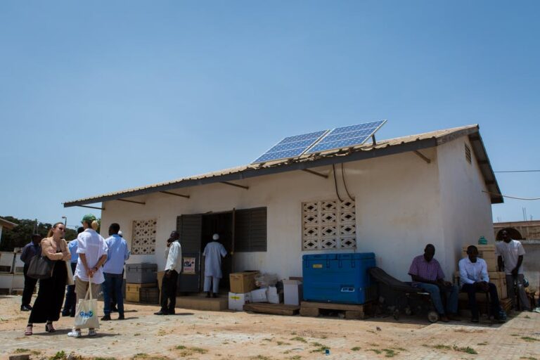 As tecnologias solares podem acelerar o lançamento de vacinas na África