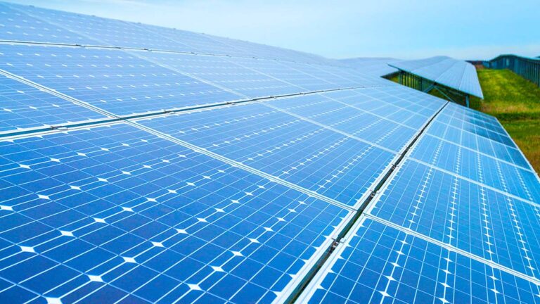 Geração própria de energia solar ultrapassa um terço de Itaipu com 6 gigawatts no País