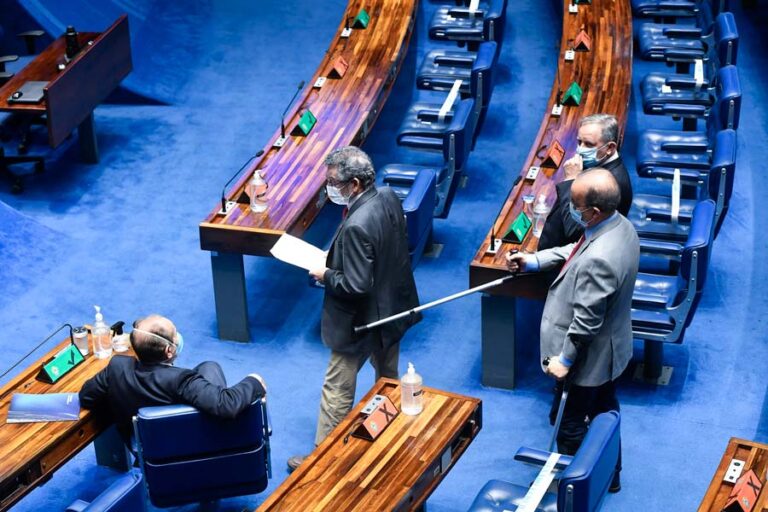 Senado cria retrocesso na meta de clima às vésperas da COP26