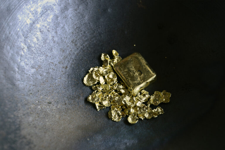 Menos de 10% dos títulos minerários de ouro cumprem os critérios legais, mostra ferramenta