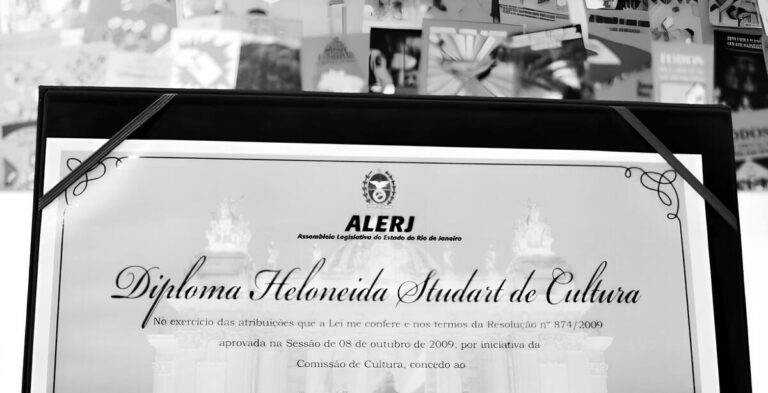 QUE A ARTE FLORESÇA SEMPRE!