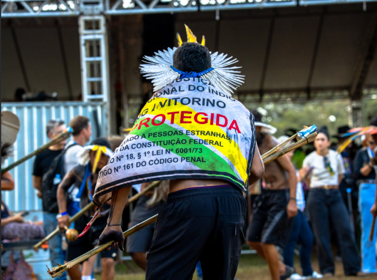 Enquanto o mundo promete, Lula pode entregar: 104 demarcações podem ser o legado climático da COP30