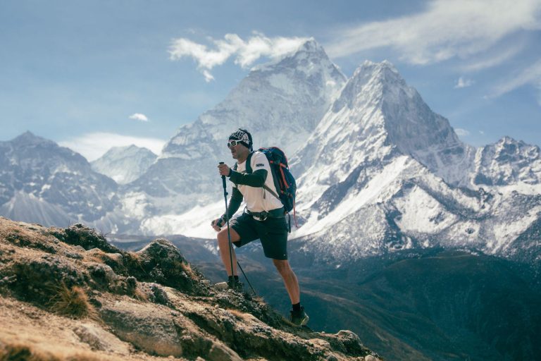 “Um passo a mais” documenta expedição sustentável ao Everest 